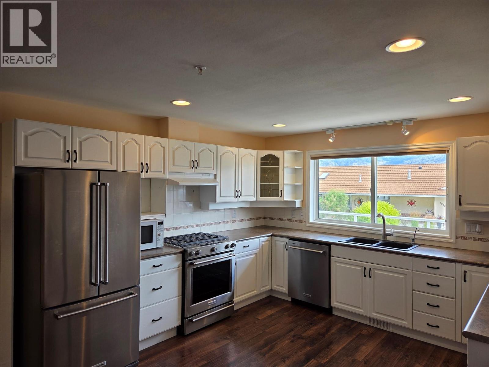 12300 Pinehurst Place Unit# 2 Property Photo 10