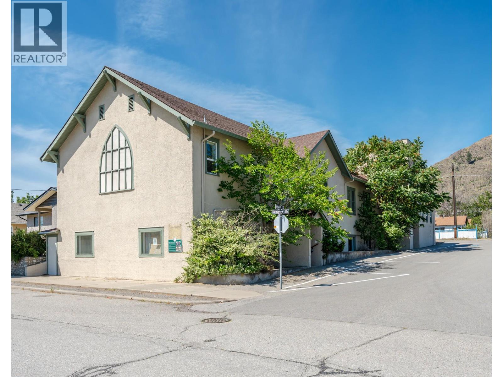 511 & 545 Church Avenue Property Photo 9