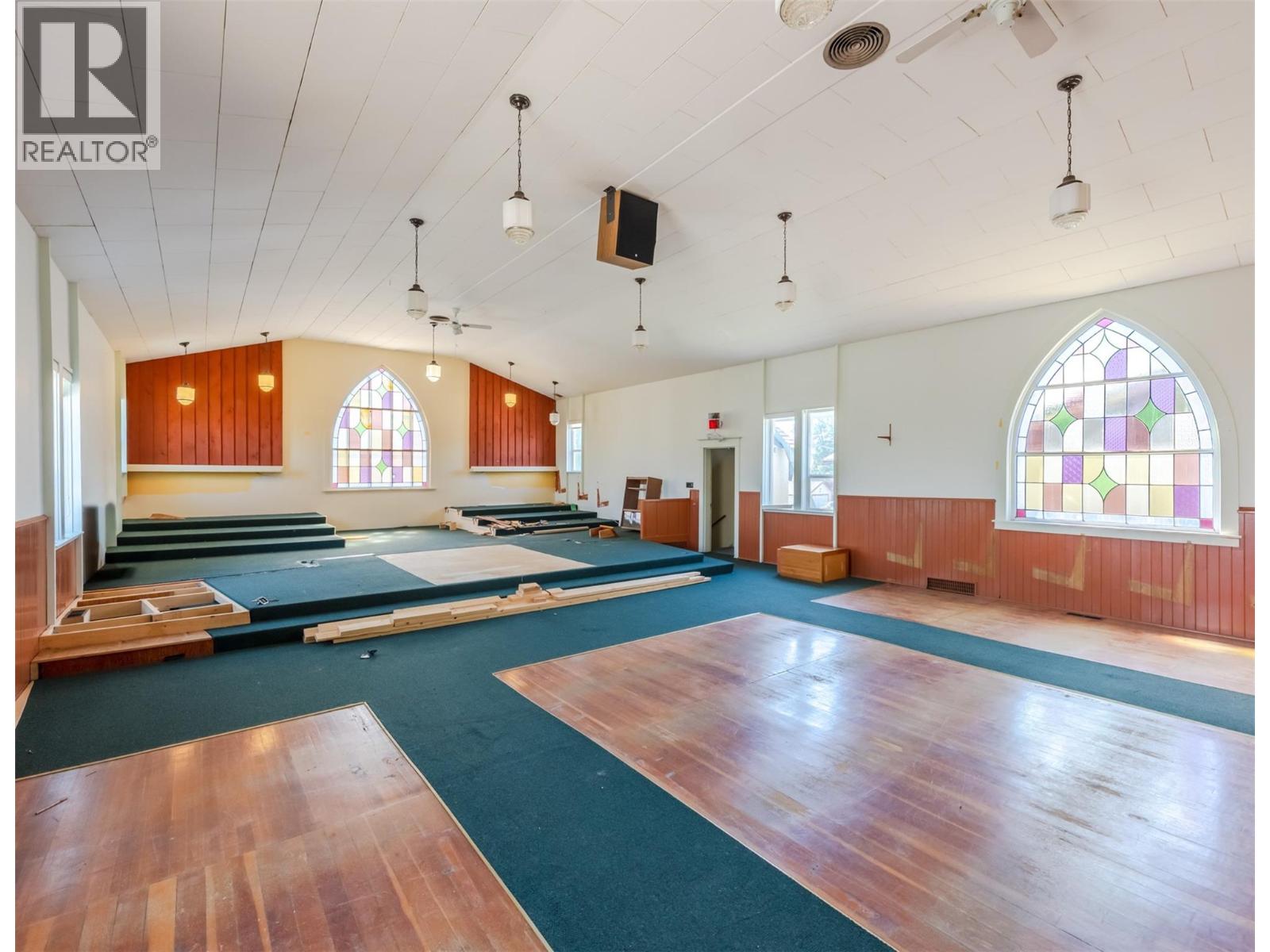 511 & 545 Church Avenue Property Photo 29
