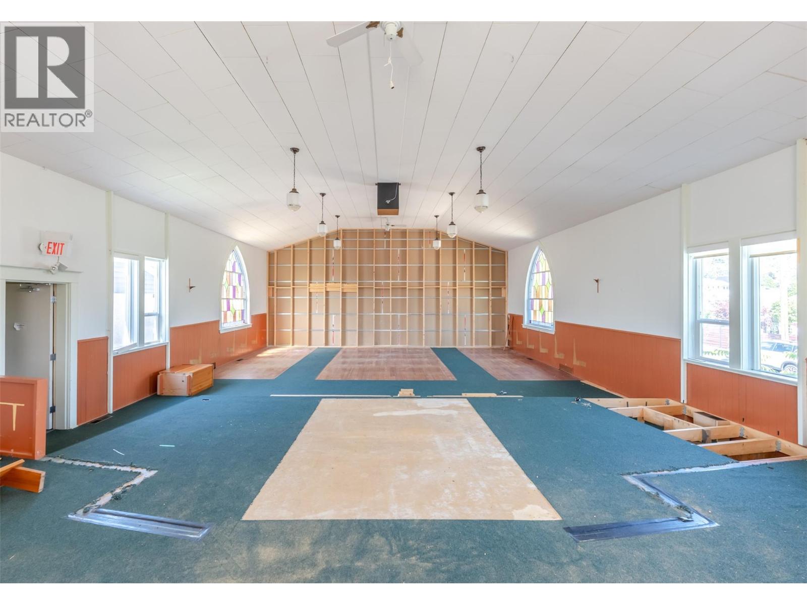 511 & 545 Church Avenue Property Photo 33