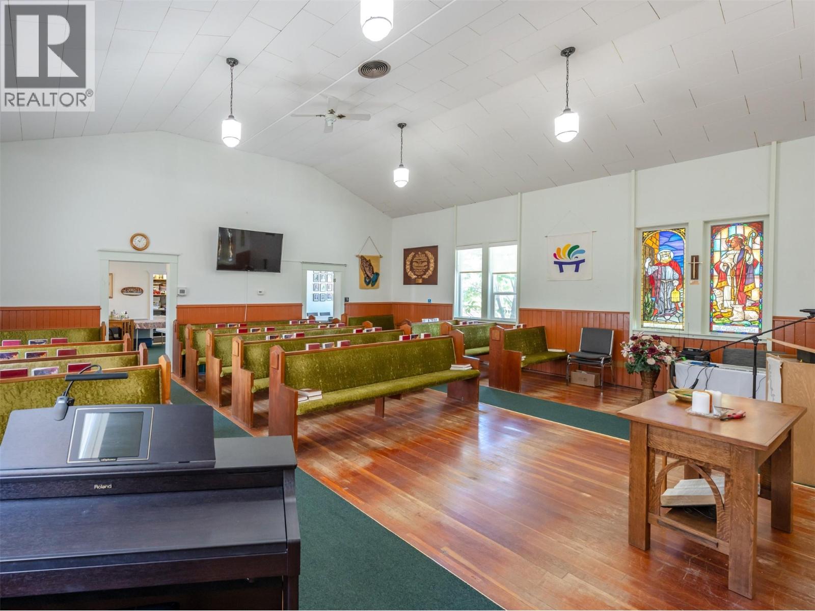 511 & 545 Church Avenue Property Photo 40