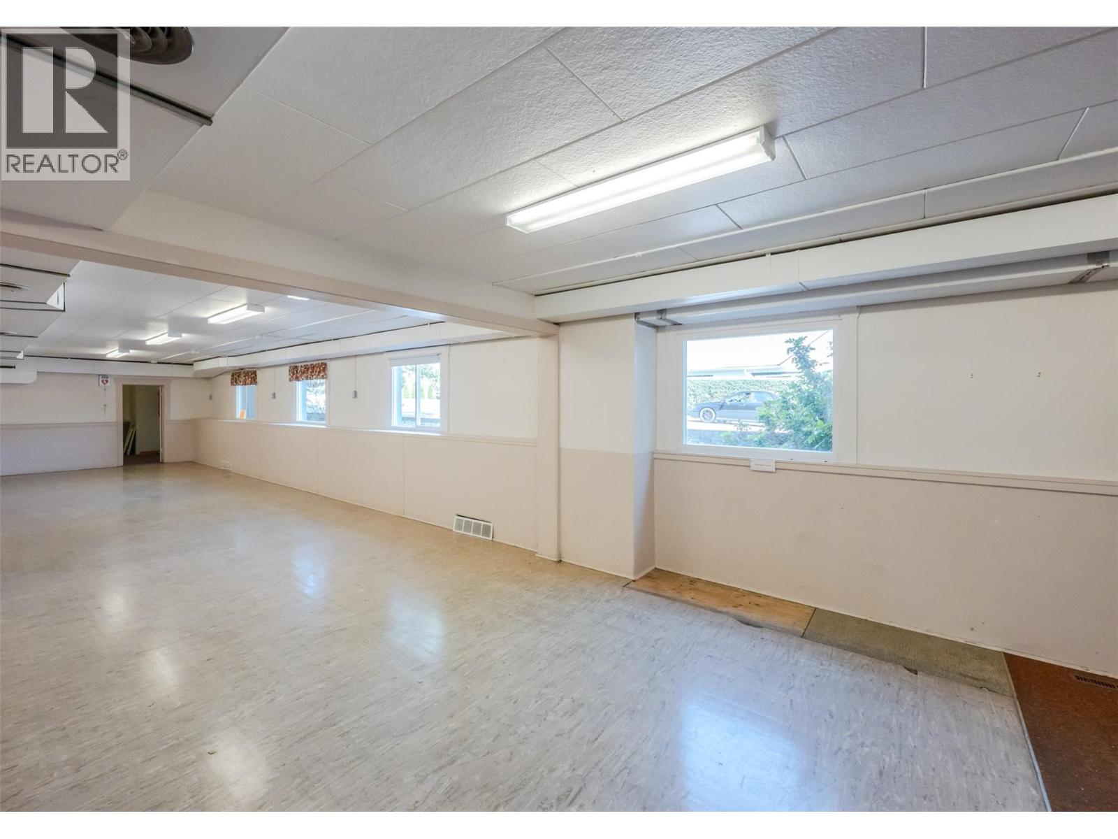 511 & 545 Church Avenue Property Photo 72