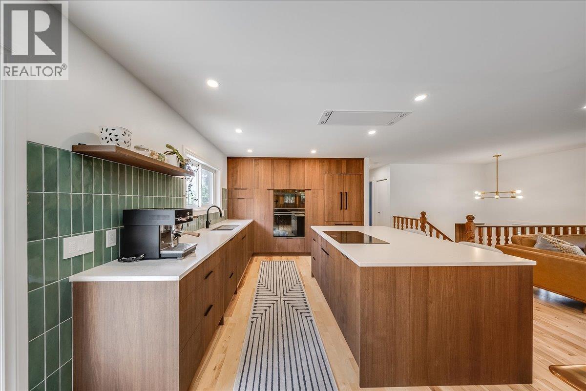 2108 Third Avenue Property Photo 7