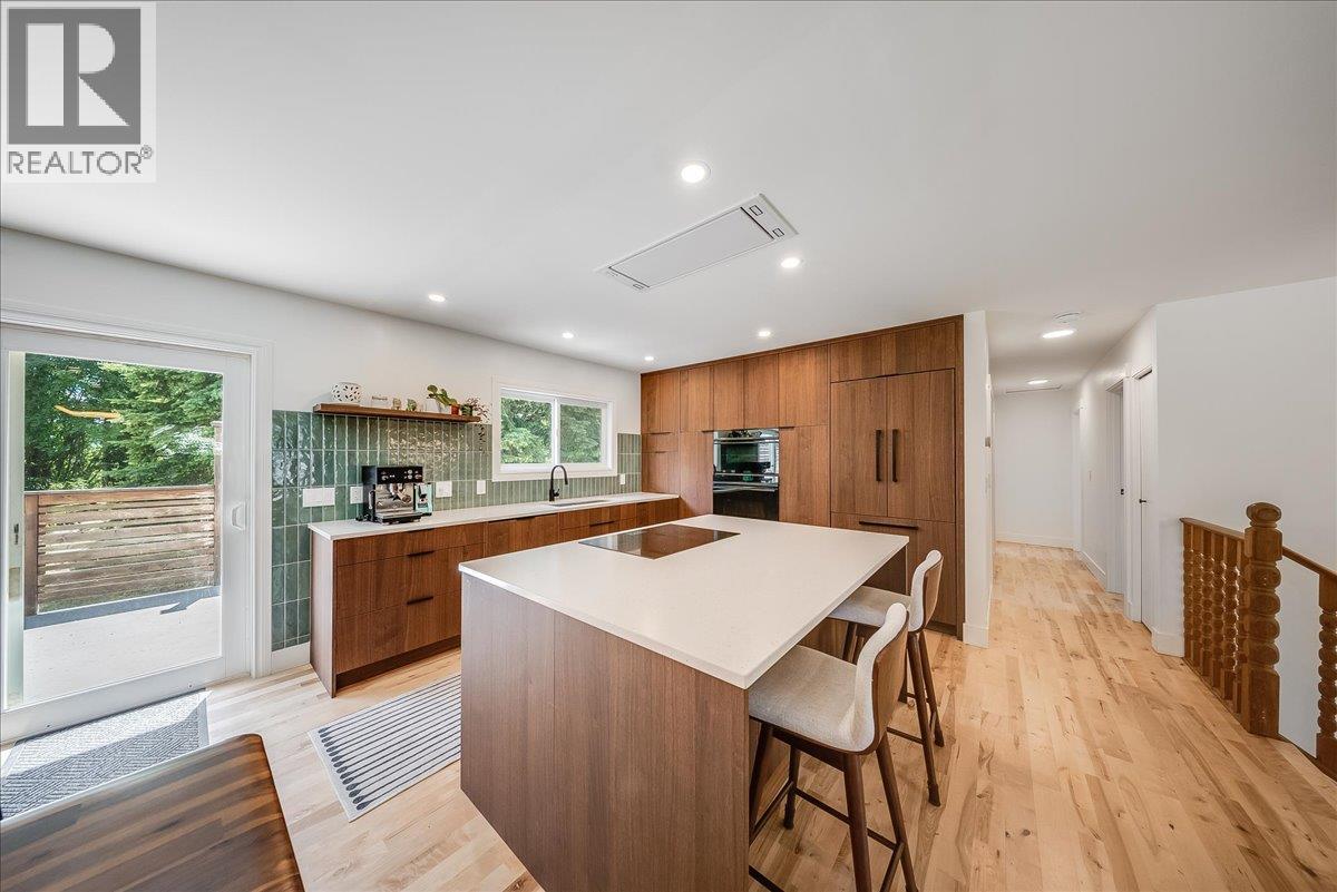 2108 Third Avenue Property Photo 10