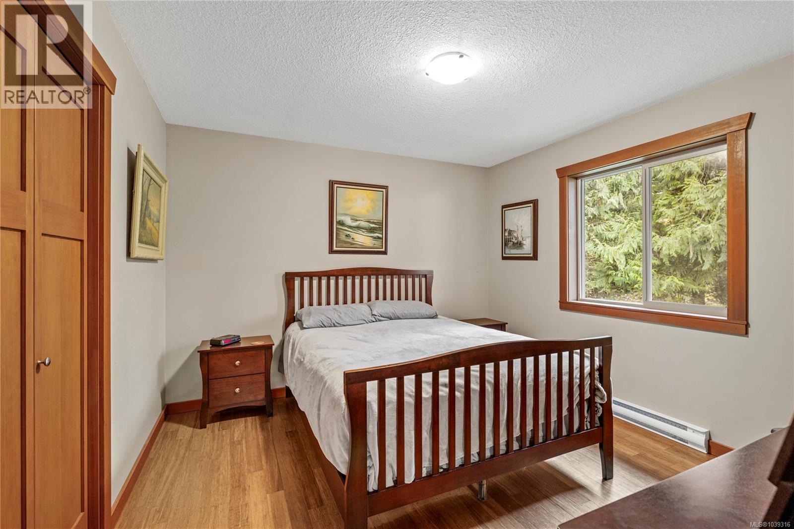 13475 Cedar Rd Property Photo 16