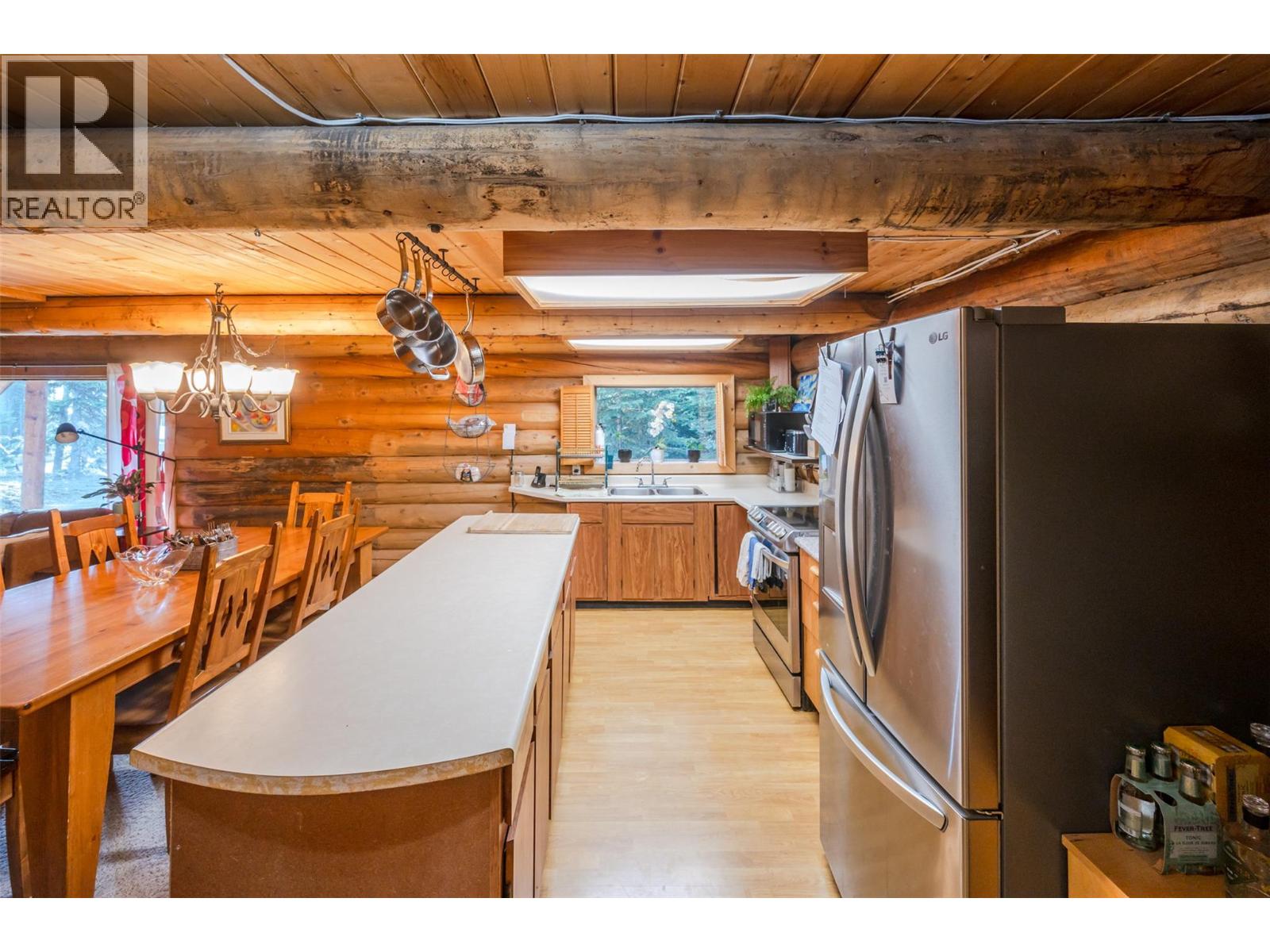 121 The Circle Property Photo 3