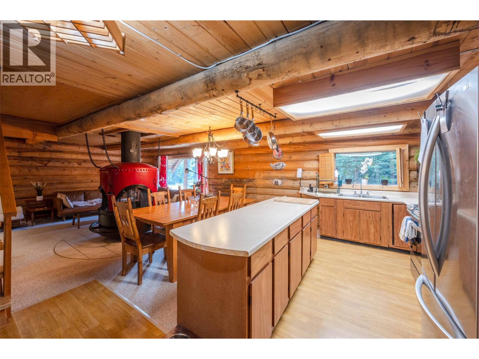 121 The Circle Property Photo 4