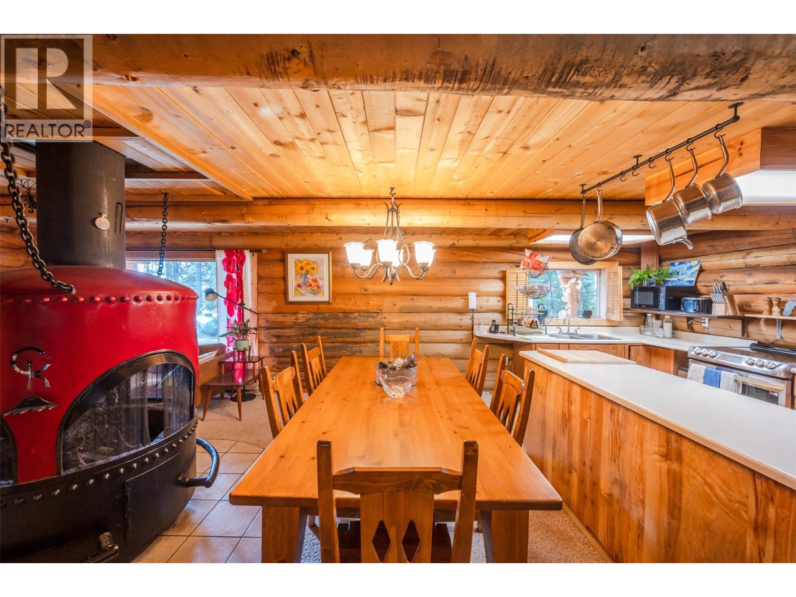 121 The Circle Property Photo 8