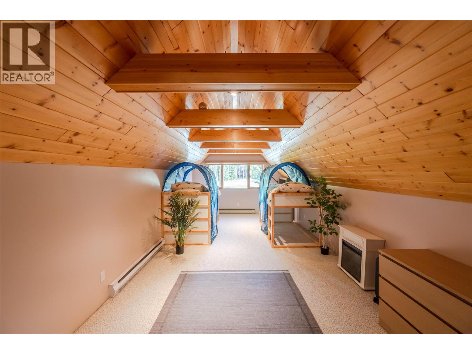 121 The Circle Property Photo 21
