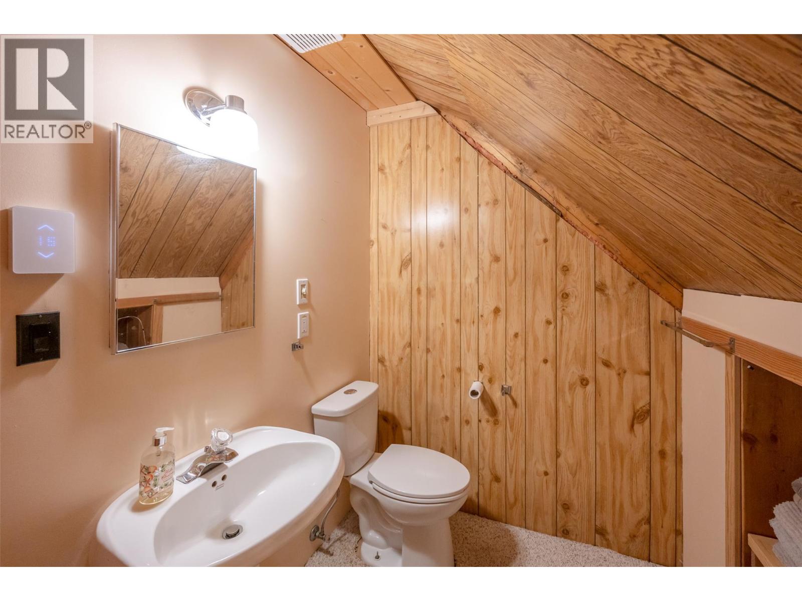 121 The Circle Property Photo 28
