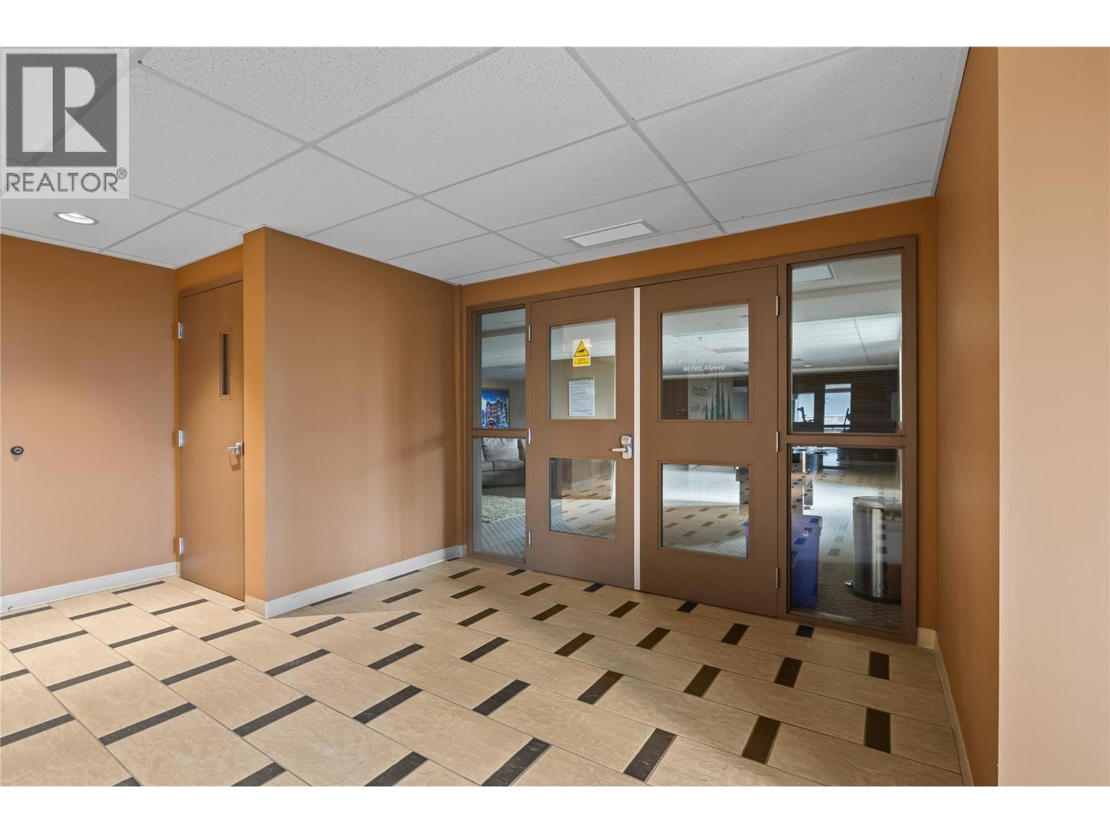 5085 Snowbird Way Unit# 101 Property Photo 28