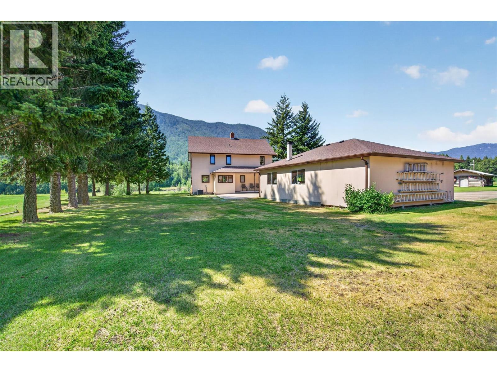 4325 Highway 97 Highway Property Photo 32