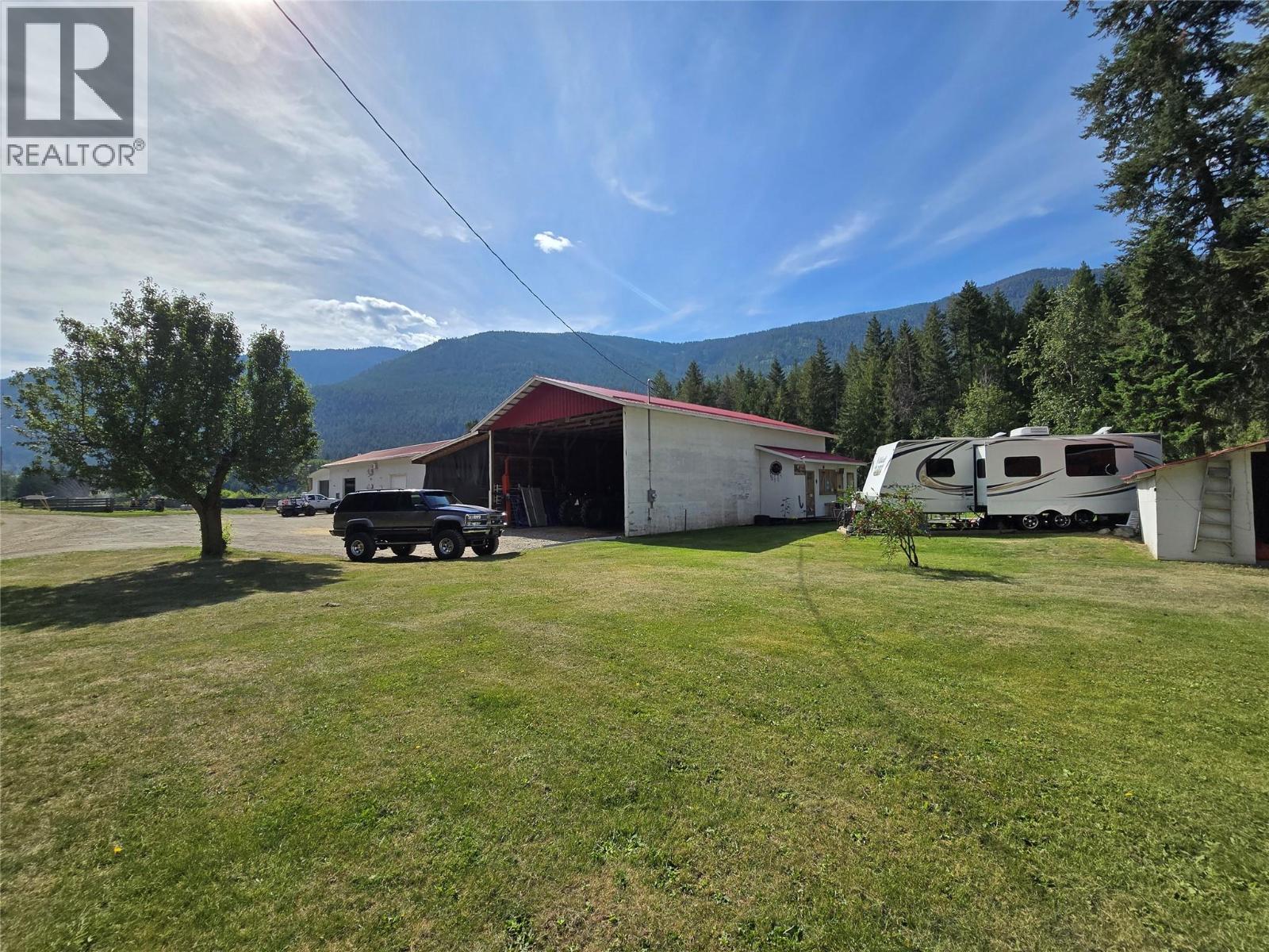 4325 Highway 97 Highway Property Photo 56
