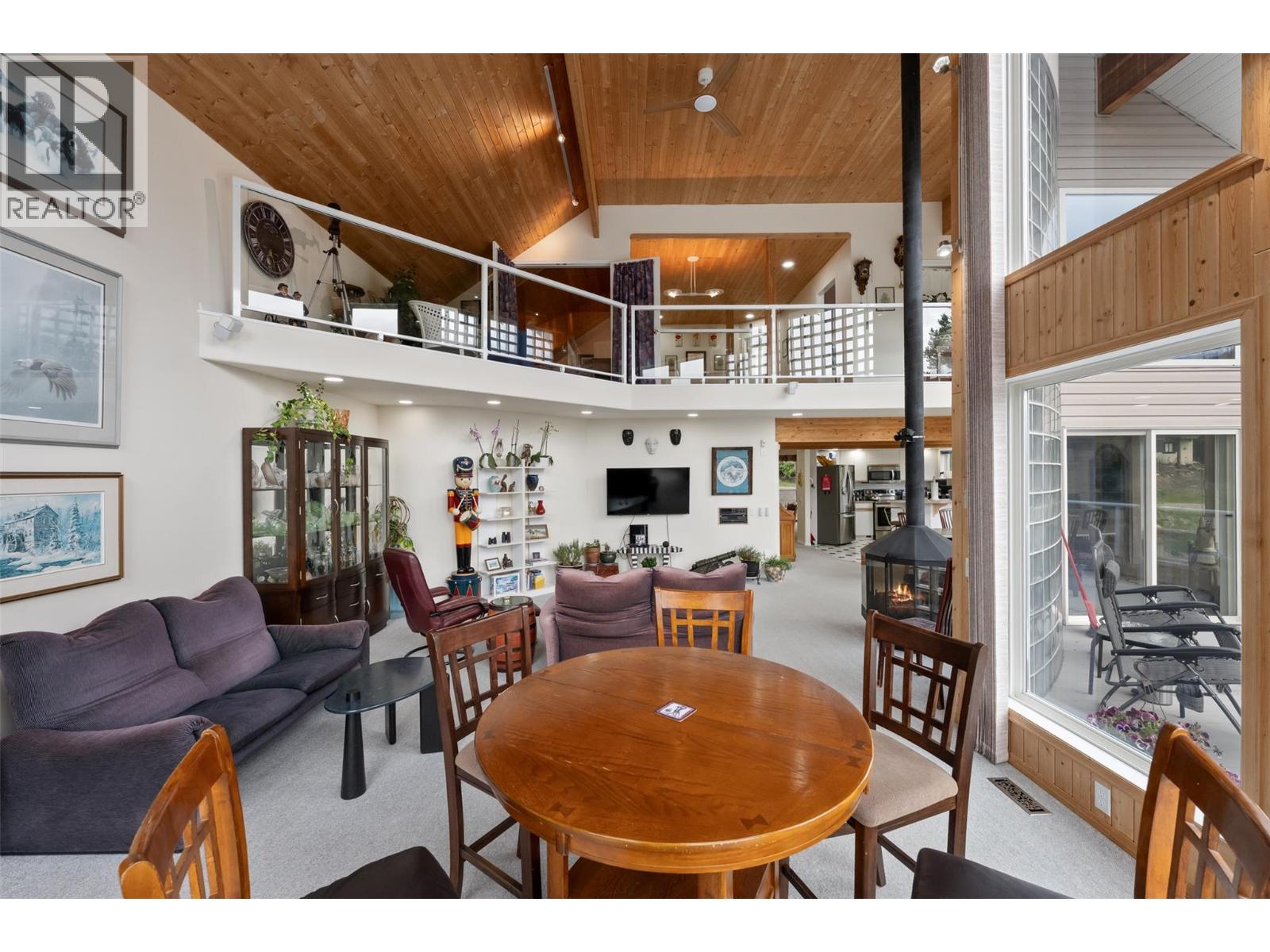 200 Cougar Road Property Photo 8