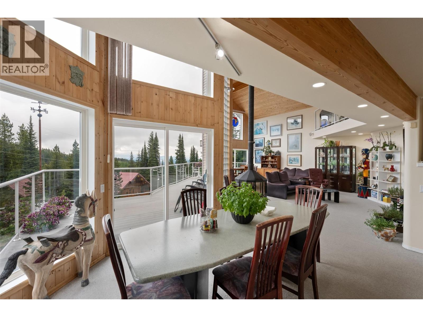 200 Cougar Road Property Photo 15
