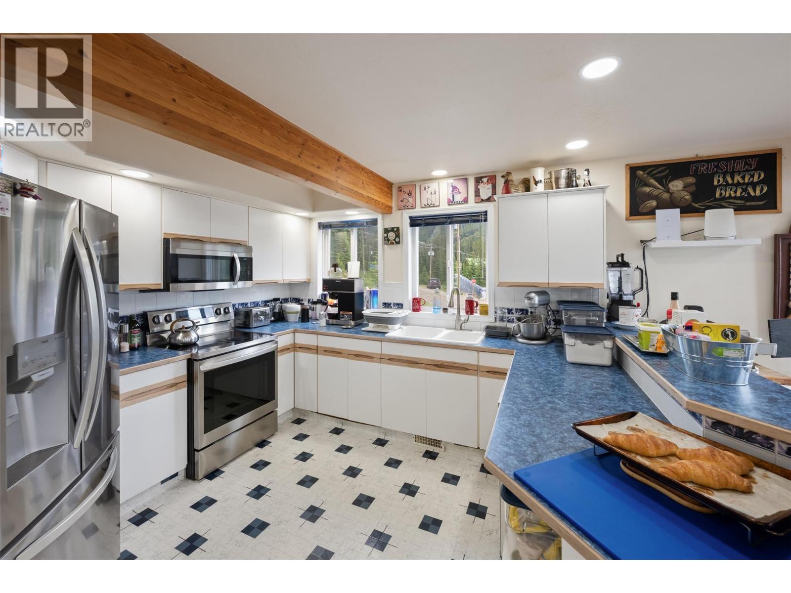 200 Cougar Road Property Photo 16