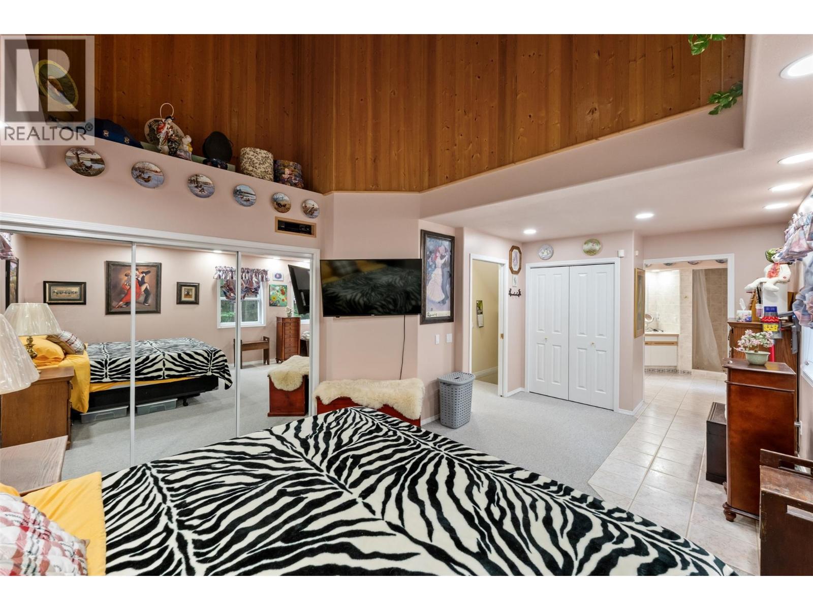 200 Cougar Road Property Photo 44