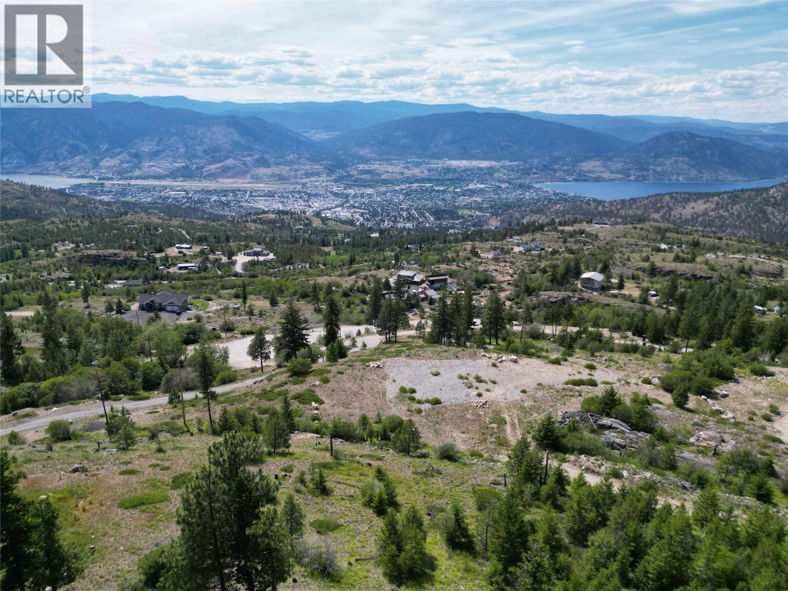 3011 Carmi Road Property Photo 1