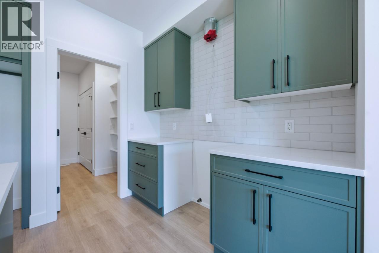 377 Arrowleaf Rise Property Photo 10