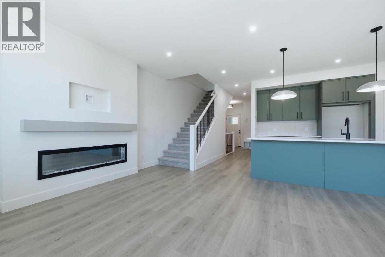 377 Arrowleaf Rise Property Photo 14