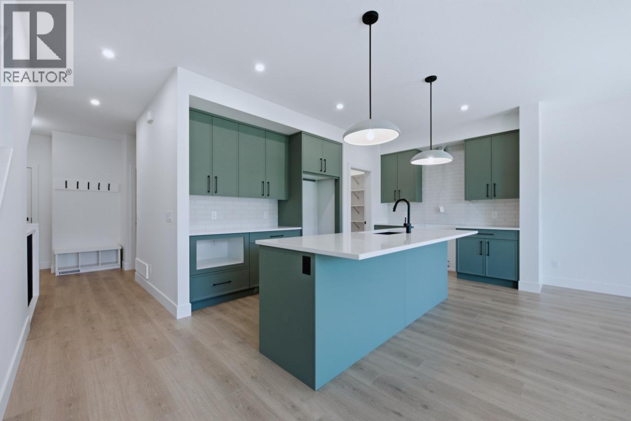 377 Arrowleaf Rise Property Photo 17