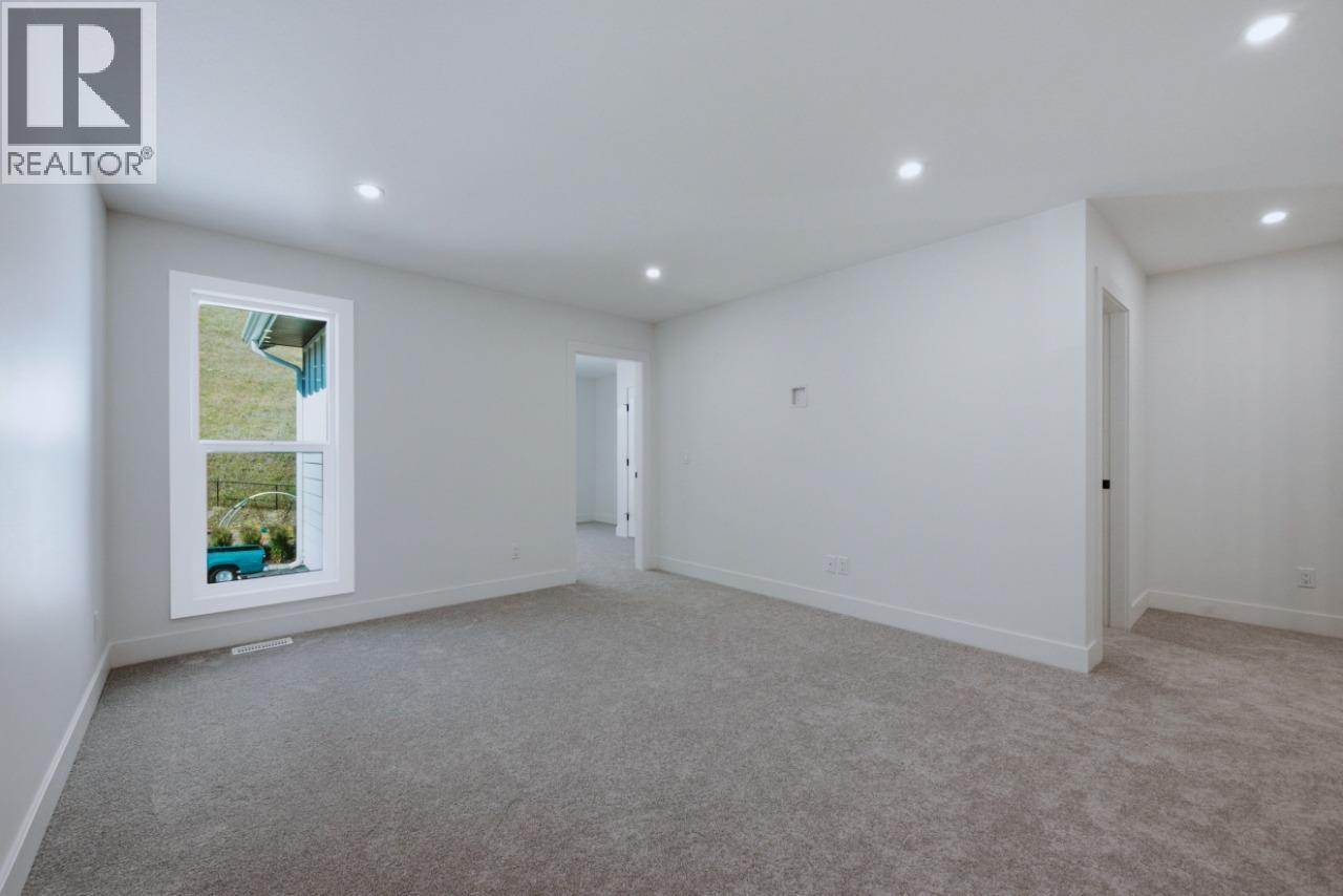 377 Arrowleaf Rise Property Photo 18