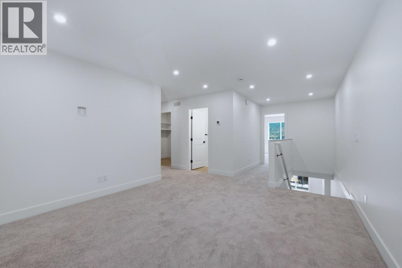 377 Arrowleaf Rise Property Photo 19
