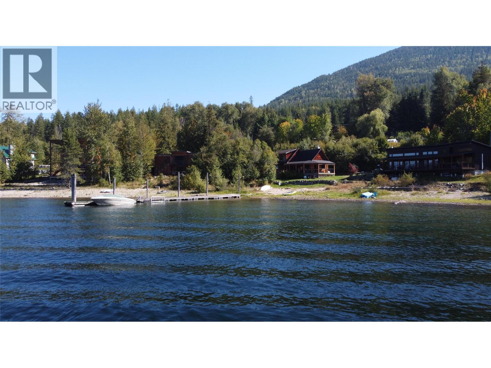 113 Kootenay Lake Road Property Photo 3