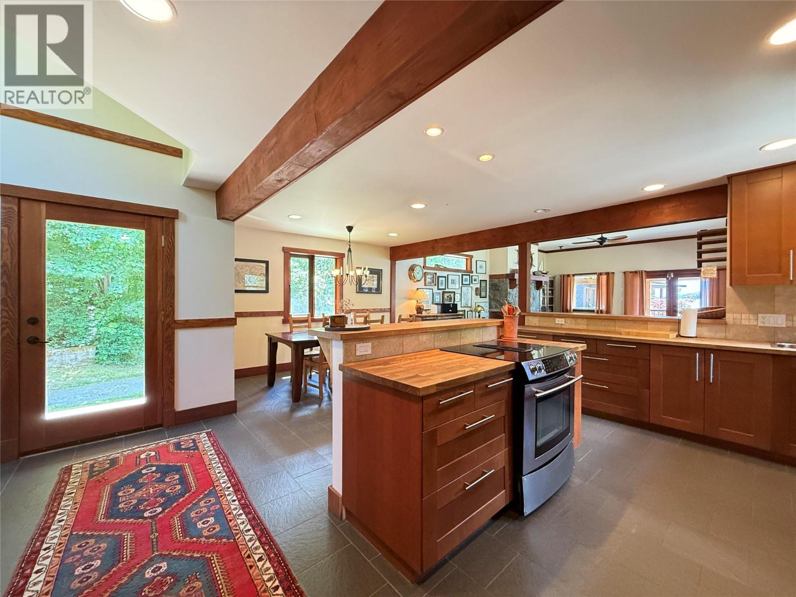 113 Kootenay Lake Road Property Photo 25