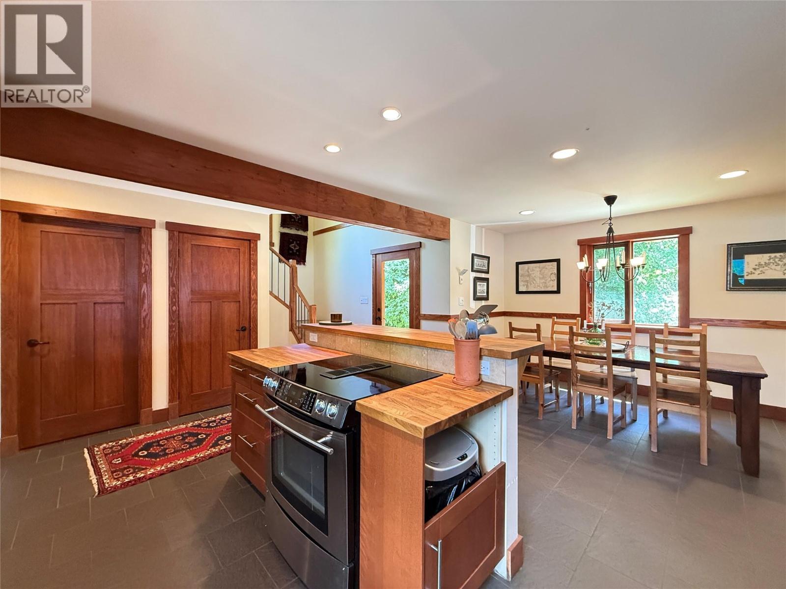 113 Kootenay Lake Road Property Photo 26