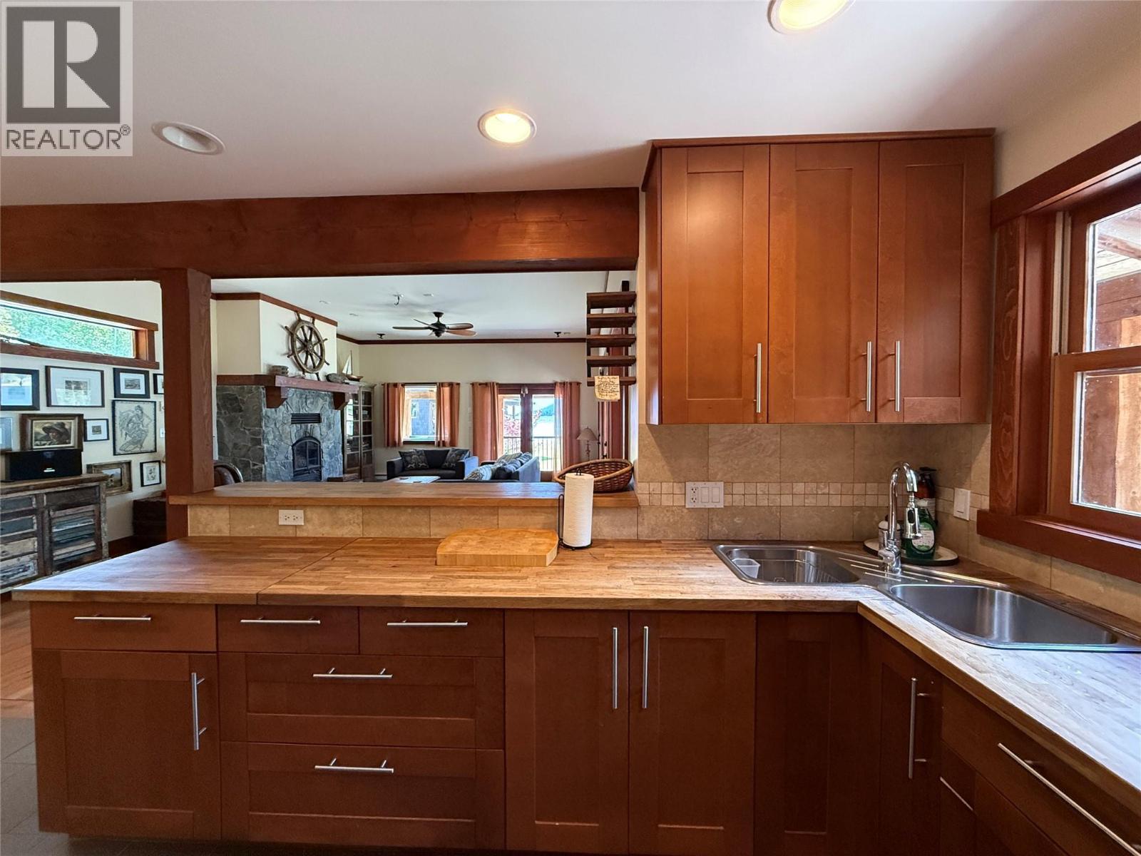 113 Kootenay Lake Road Property Photo 27