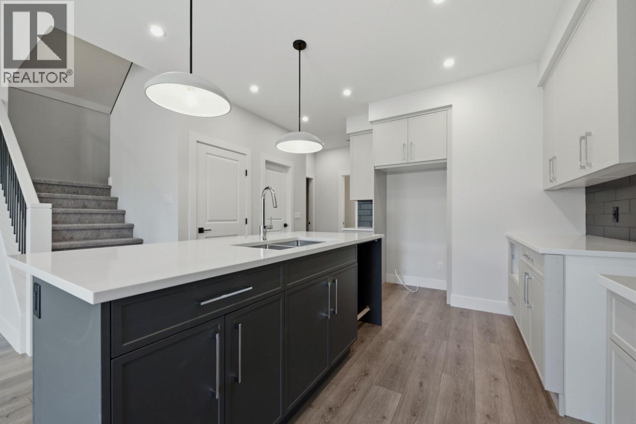 373 Arrowleaf Rise Property Photo 13