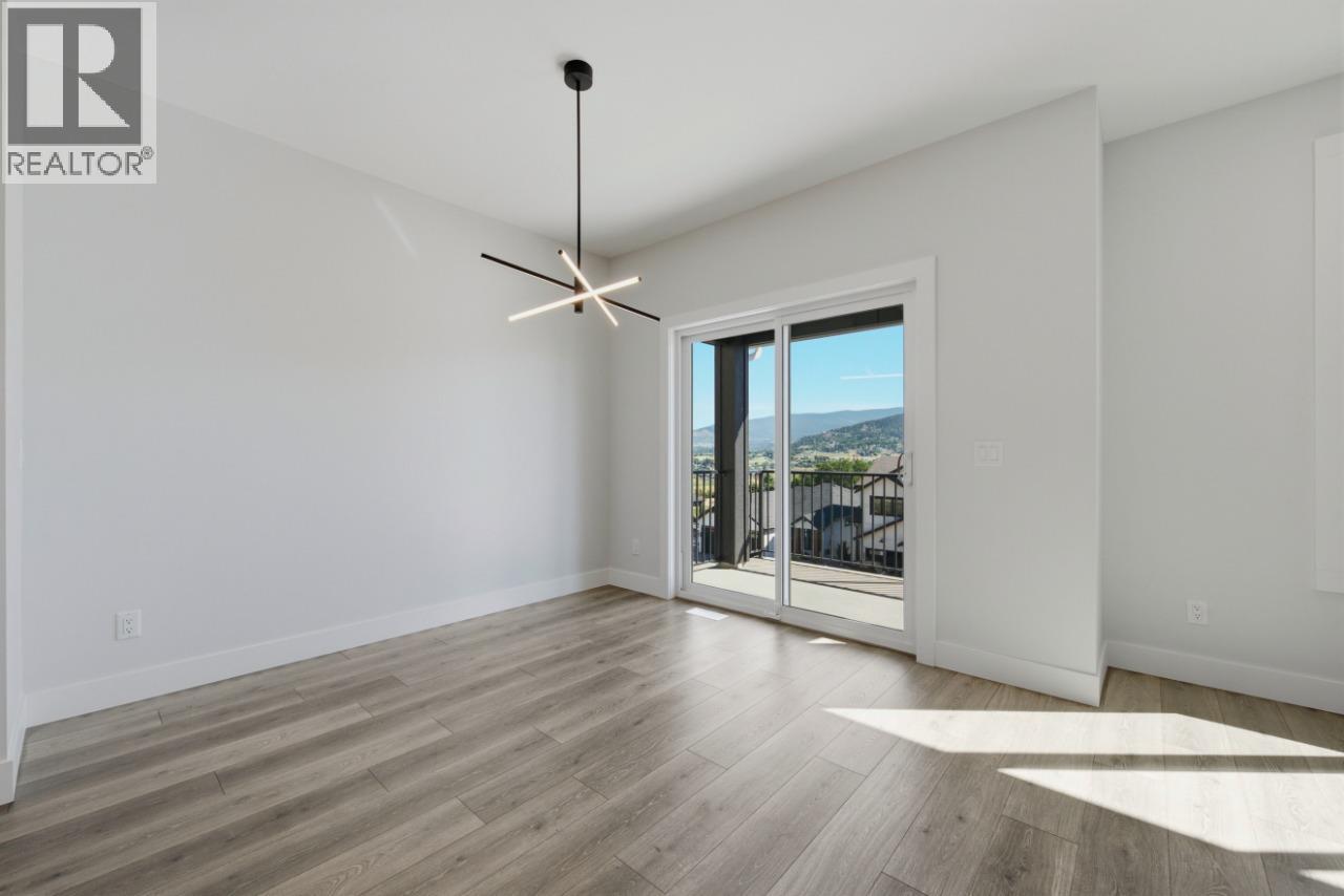 373 Arrowleaf Rise Property Photo 16