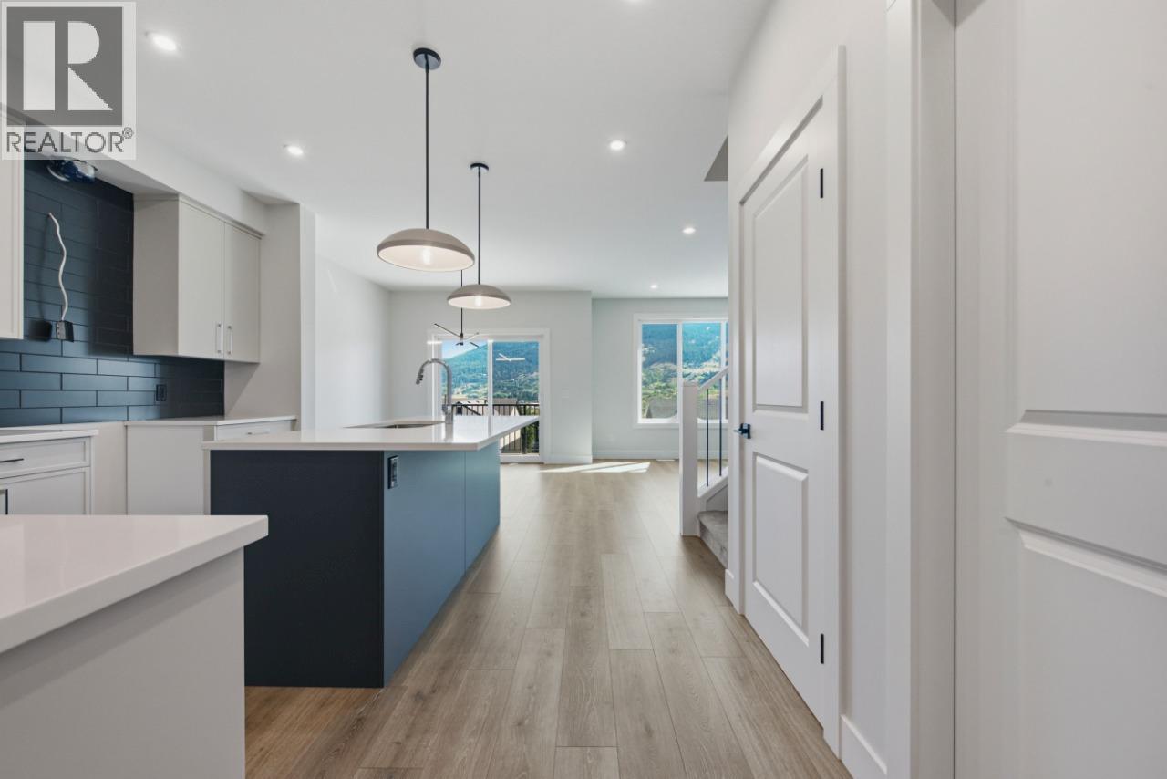373 Arrowleaf Rise Property Photo 19