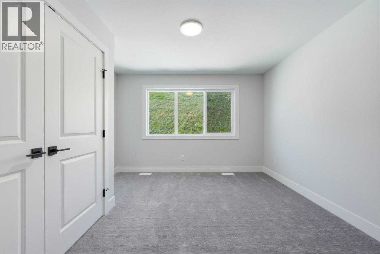 373 Arrowleaf Rise Property Photo 35