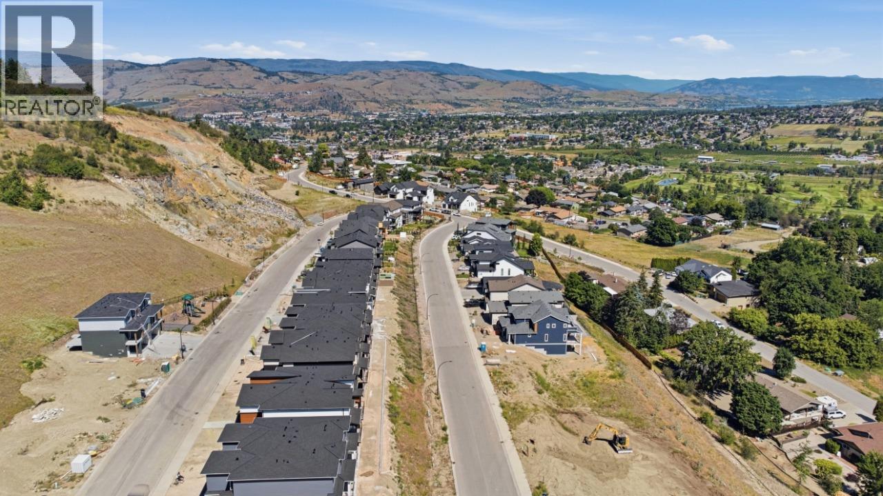 373 Arrowleaf Rise Property Photo 43