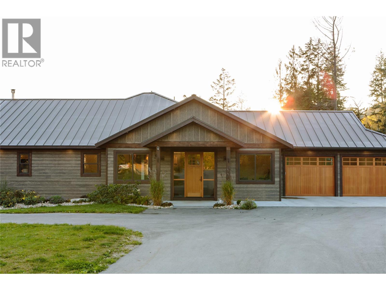 6525 Worrall Road Property Photo 33