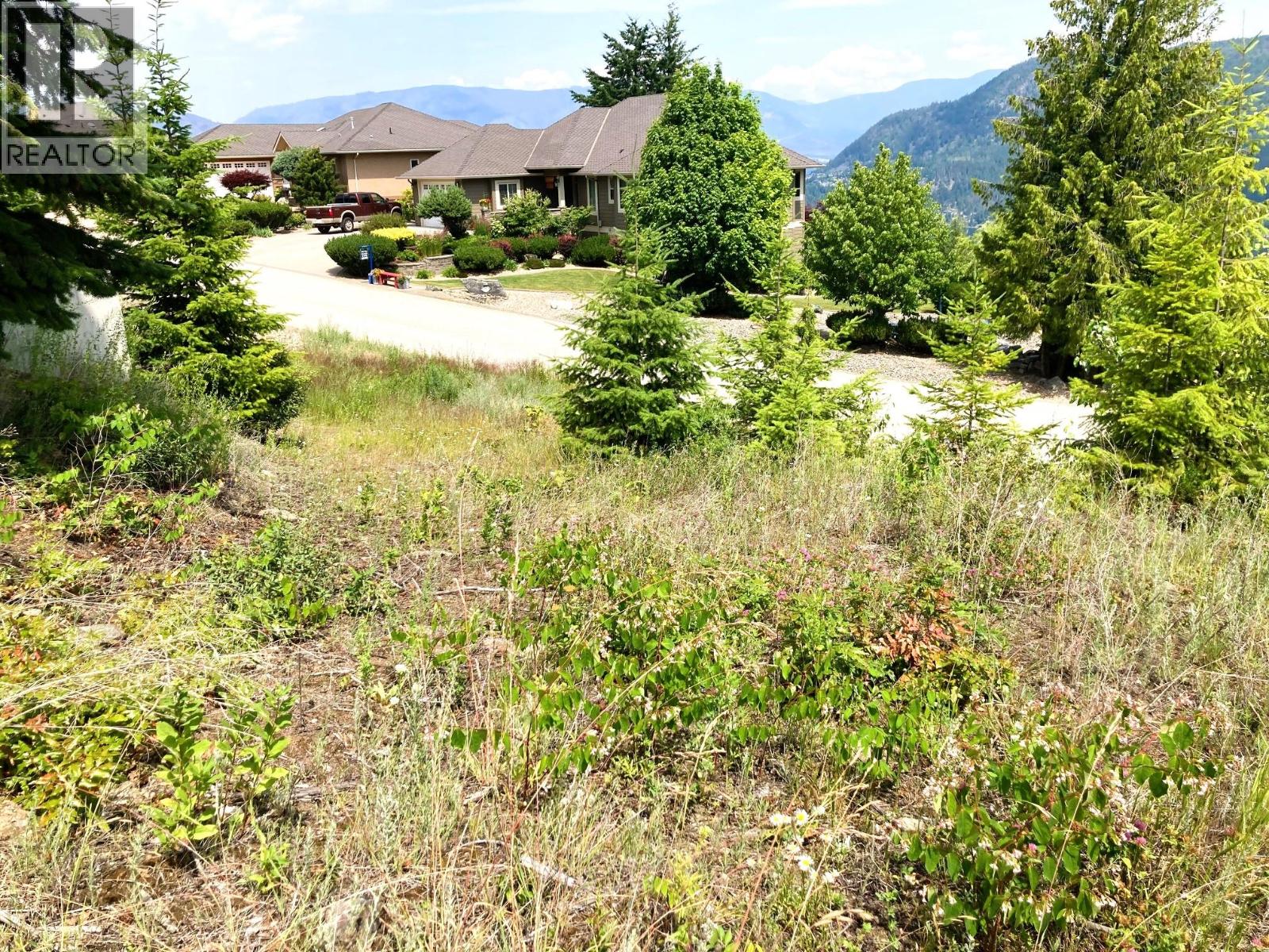 2555 Highlands Drive Property Photo 18
