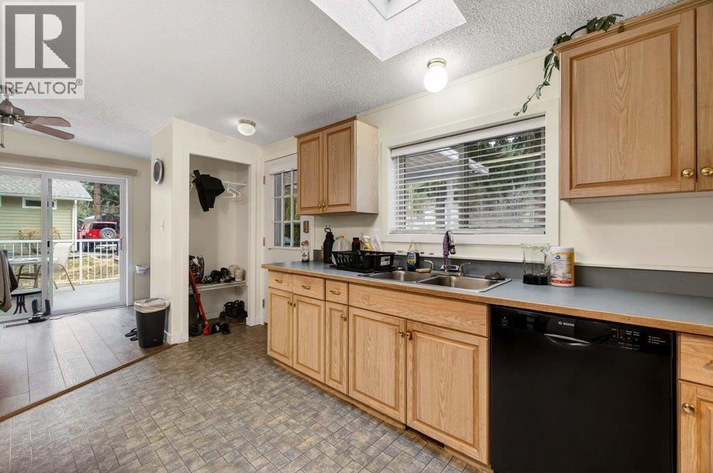 1 Wolfe Street Property Photo 59