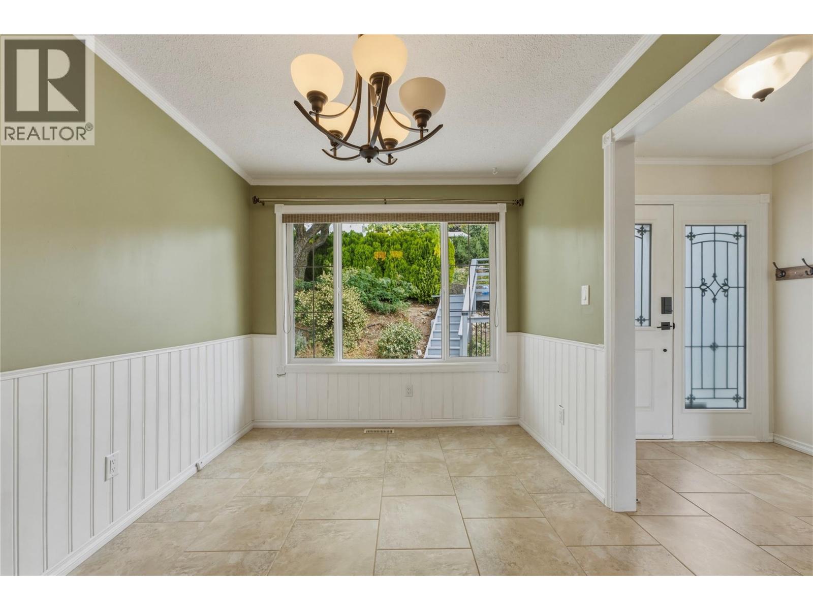 6864 Bryden Road Property Photo 6