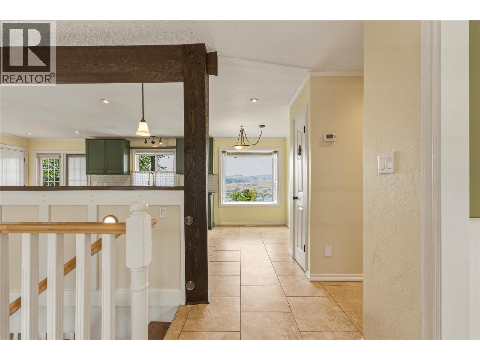6864 Bryden Road Property Photo 7