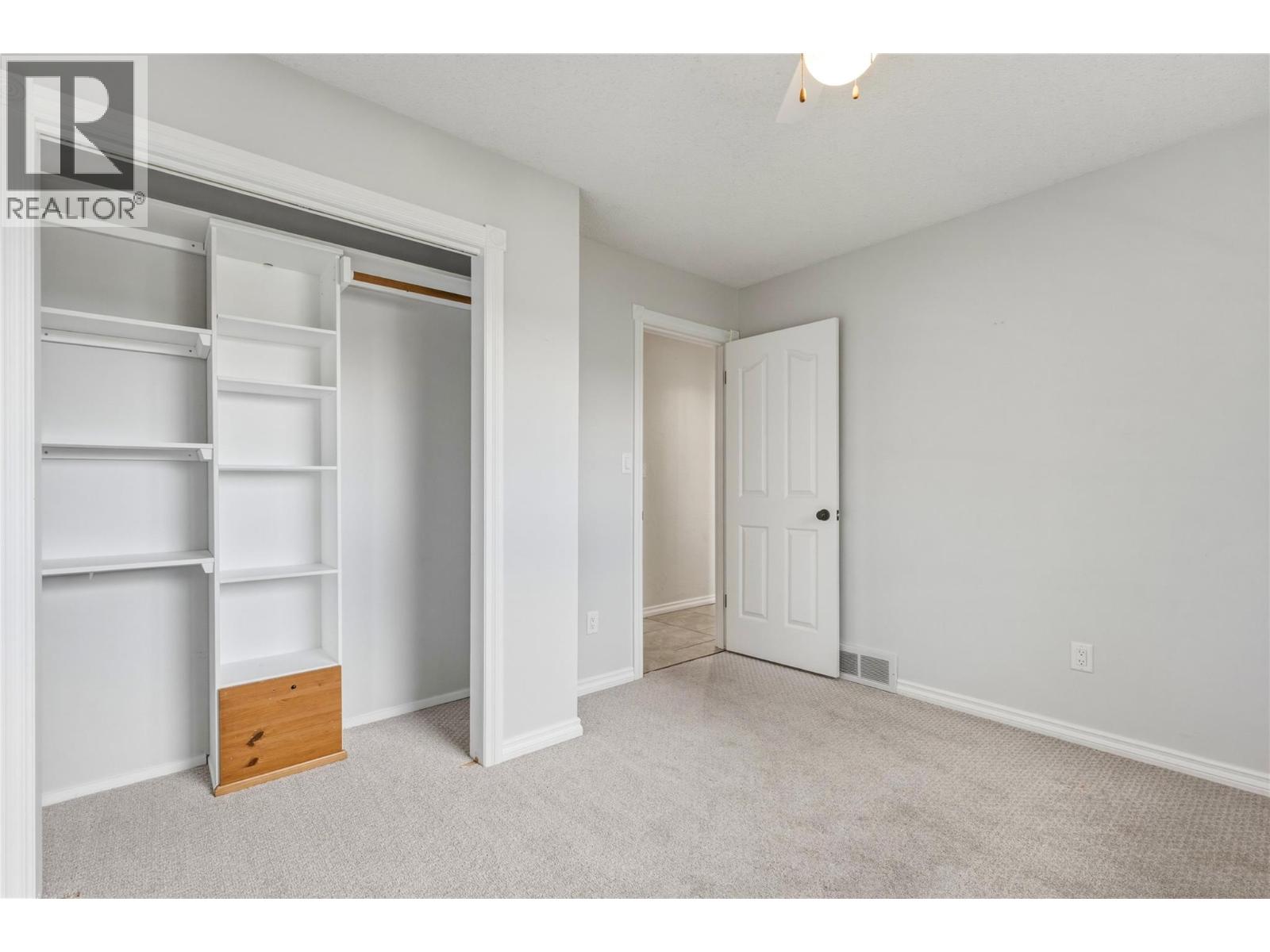 6864 Bryden Road Property Photo 23