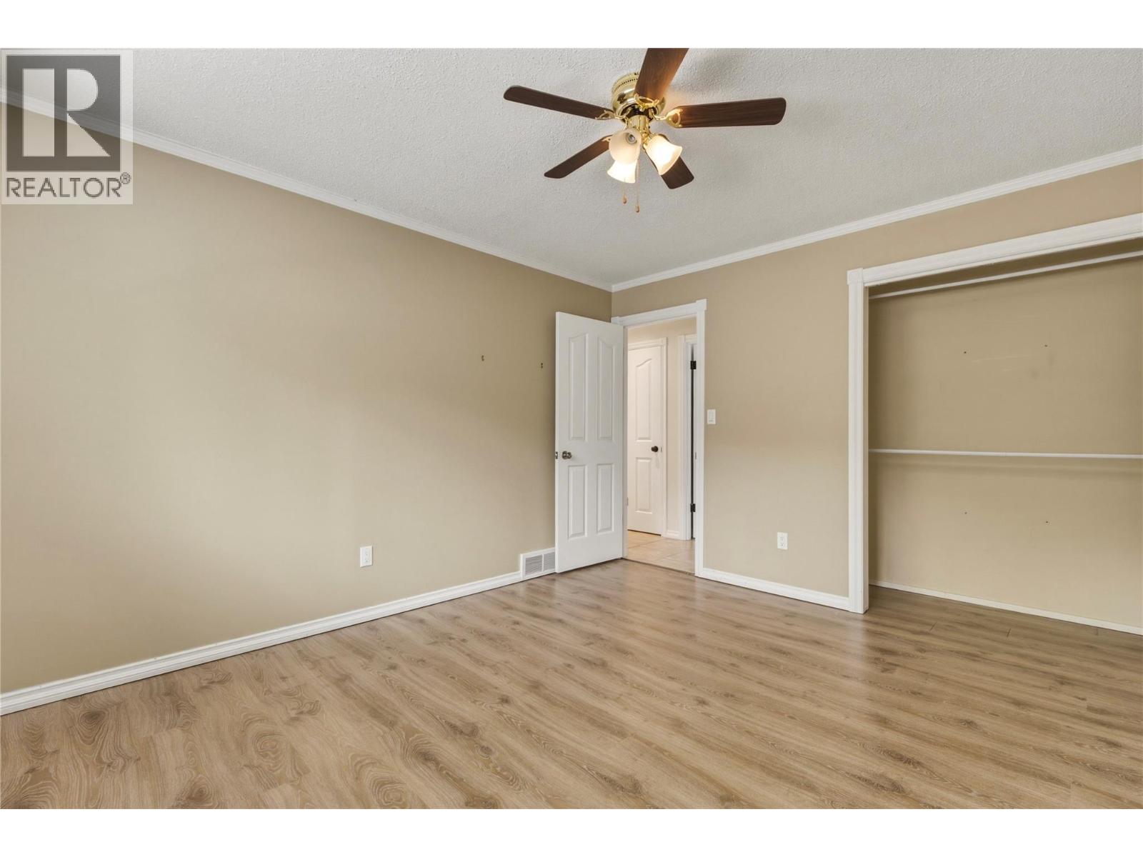 6864 Bryden Road Property Photo 25
