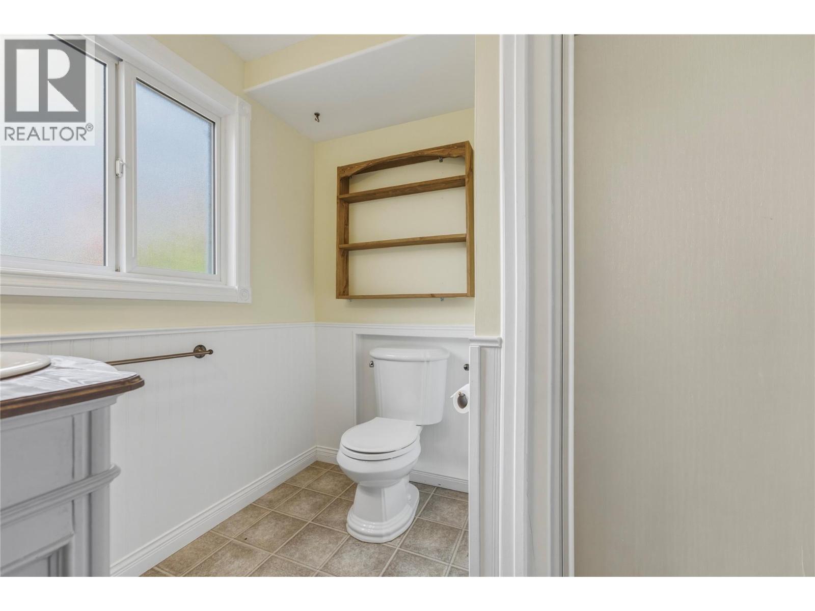 6864 Bryden Road Property Photo 37