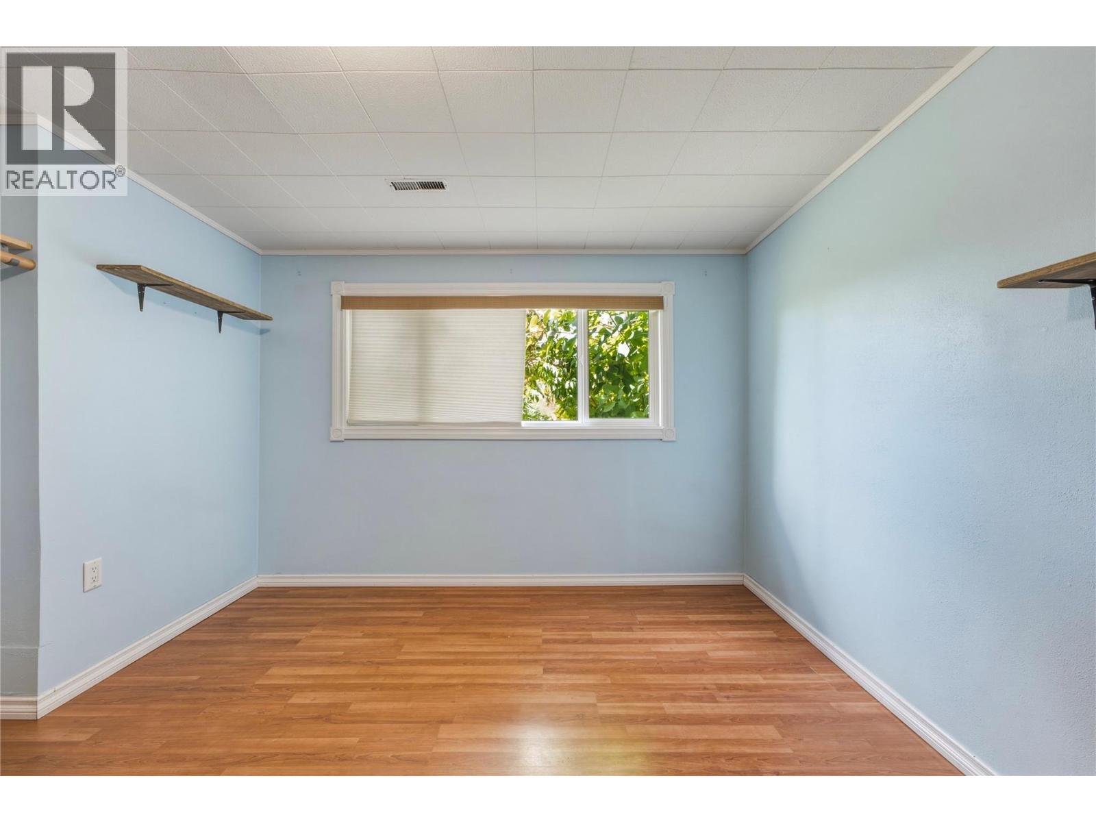 6864 Bryden Road Property Photo 39