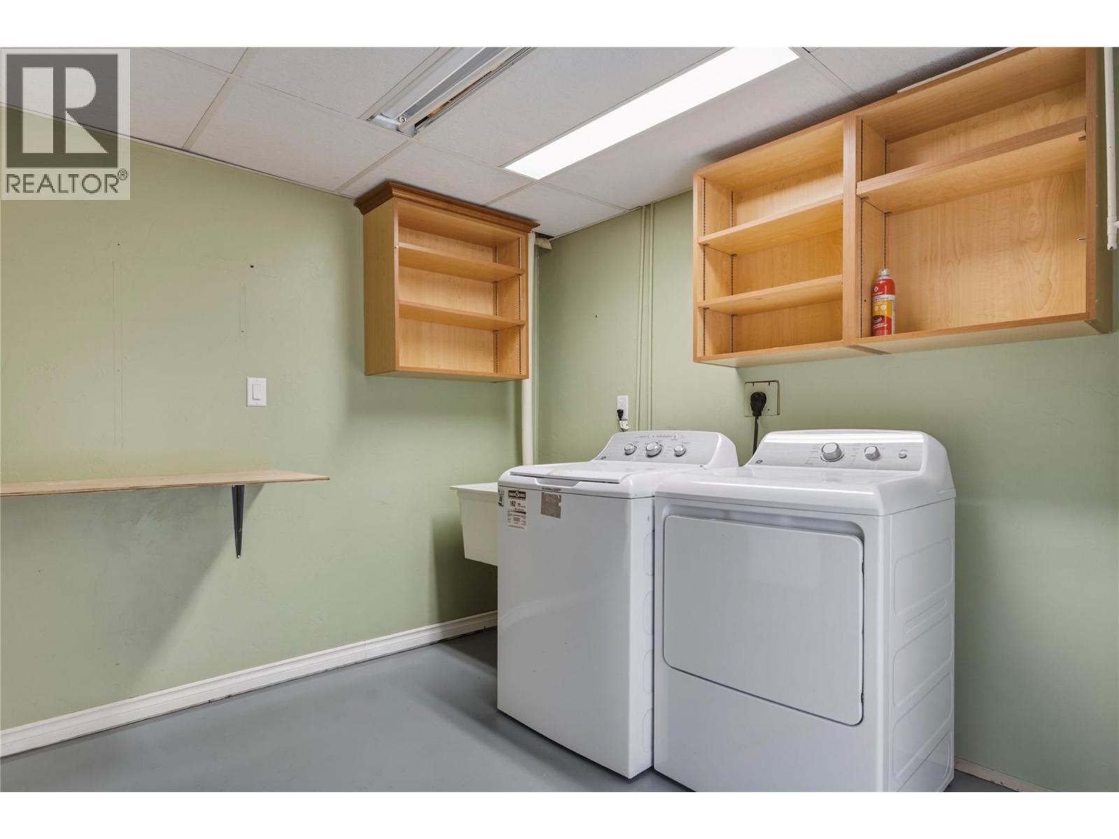 6864 Bryden Road Property Photo 42