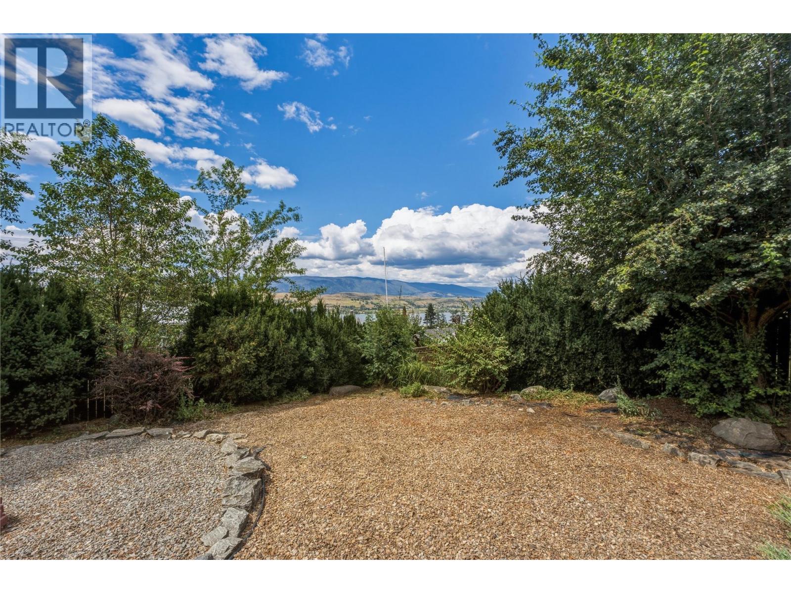 6864 Bryden Road Property Photo 61