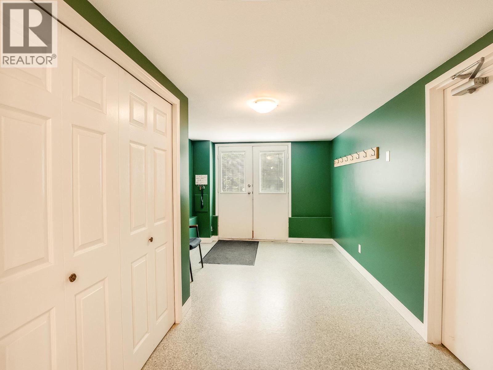 5648 Longbeach Road Property Photo 8