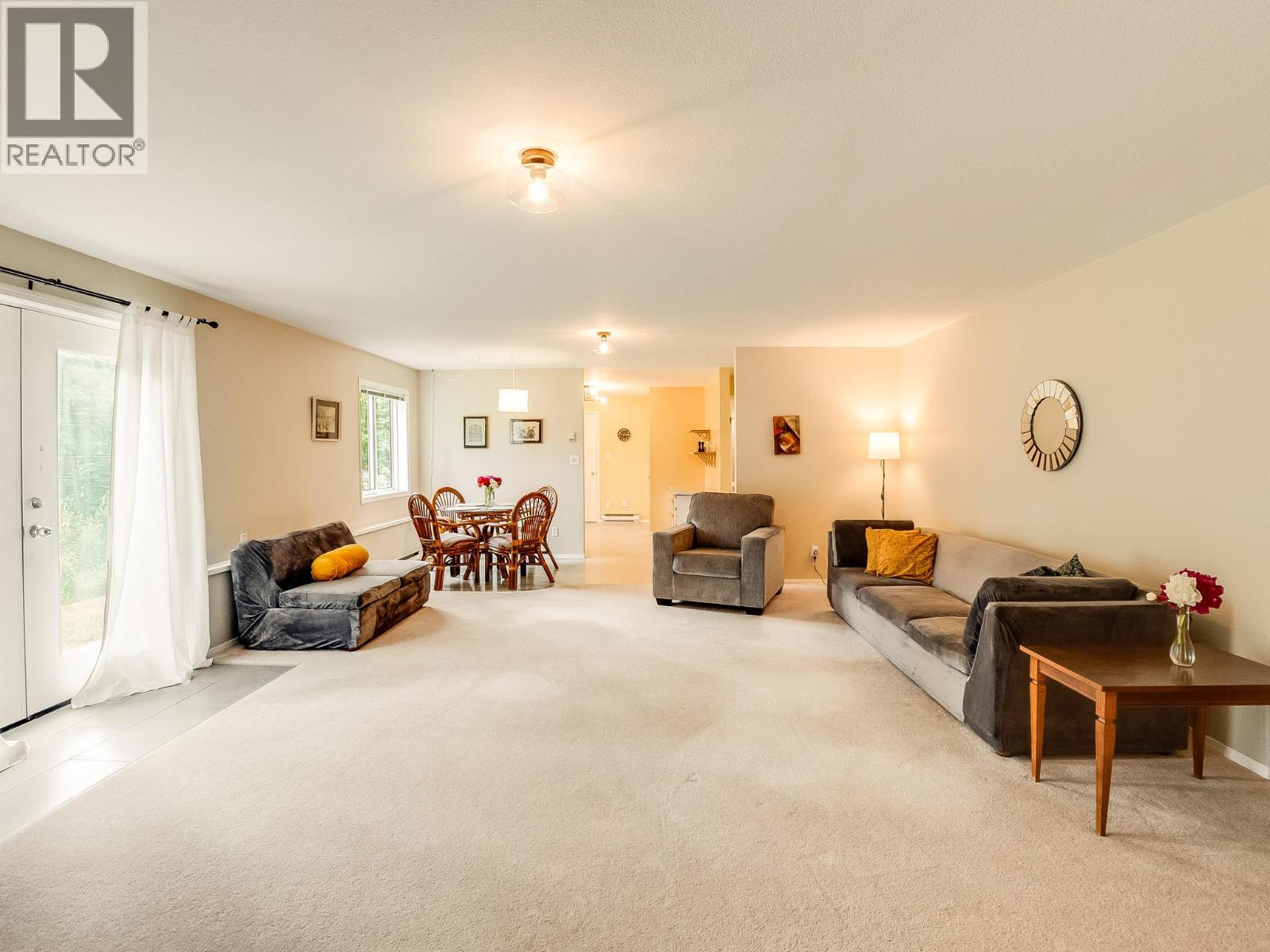 5648 Longbeach Road Property Photo 20