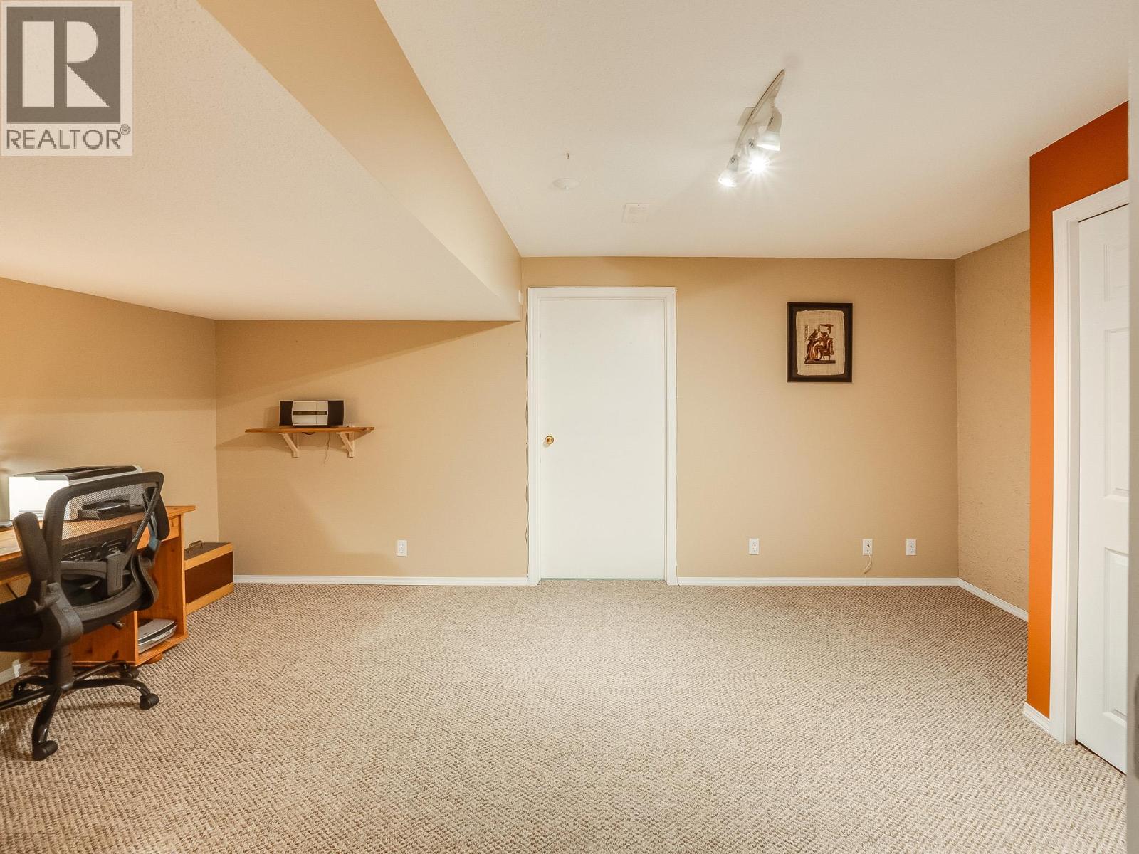 5648 Longbeach Road Property Photo 24
